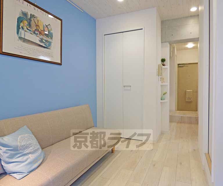 居室・リビング　広々とした室内です。