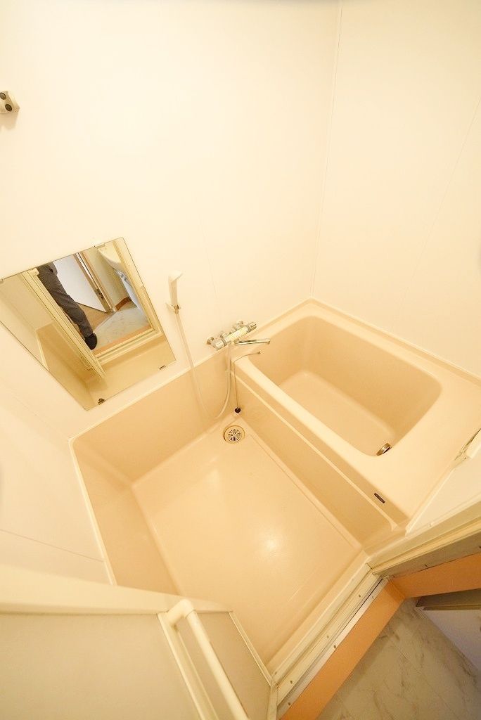 バス・シャワールーム　別部屋参考写真