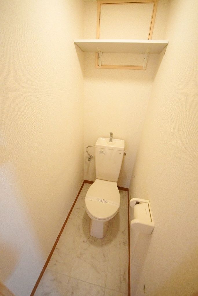 トイレ　別部屋参考写真