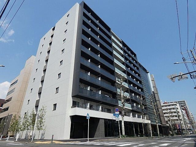 建物外観　オートロック完備
