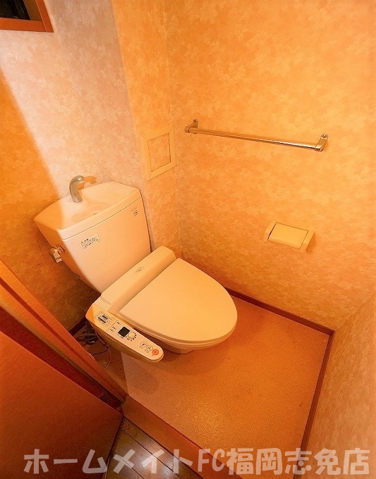 ＪＲ篠栗線 原町駅 徒歩5分 3階建 築24年のトイレ写真