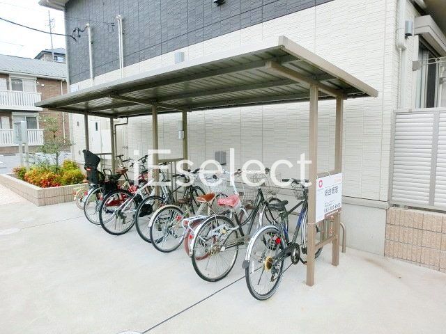 その他共有部分　屋根付き駐輪場