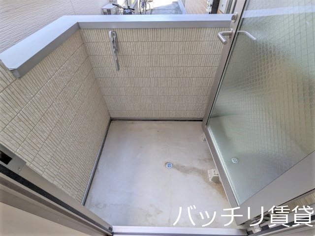 バルコニー　同室タイプ掲載の為現況を優先します。