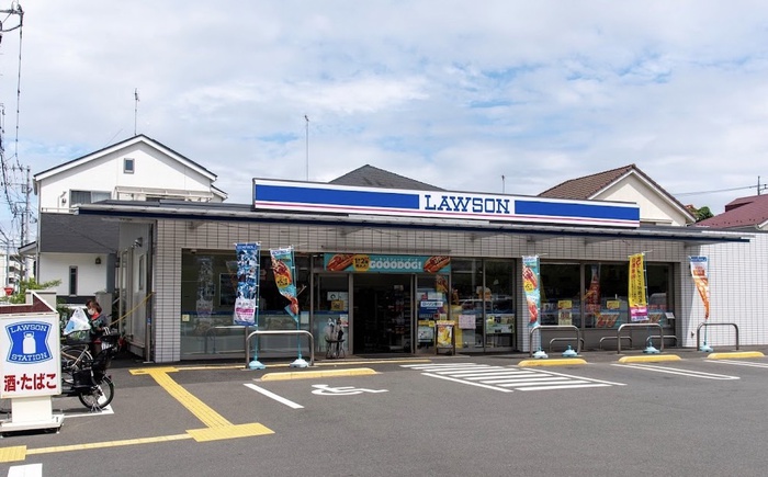 コンビニ　ローソン小平天神町二丁目店（コンビニ）まで130m