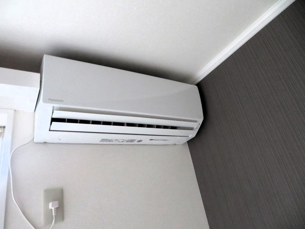 その他設備　エアコン付き！夏冬快適です！！