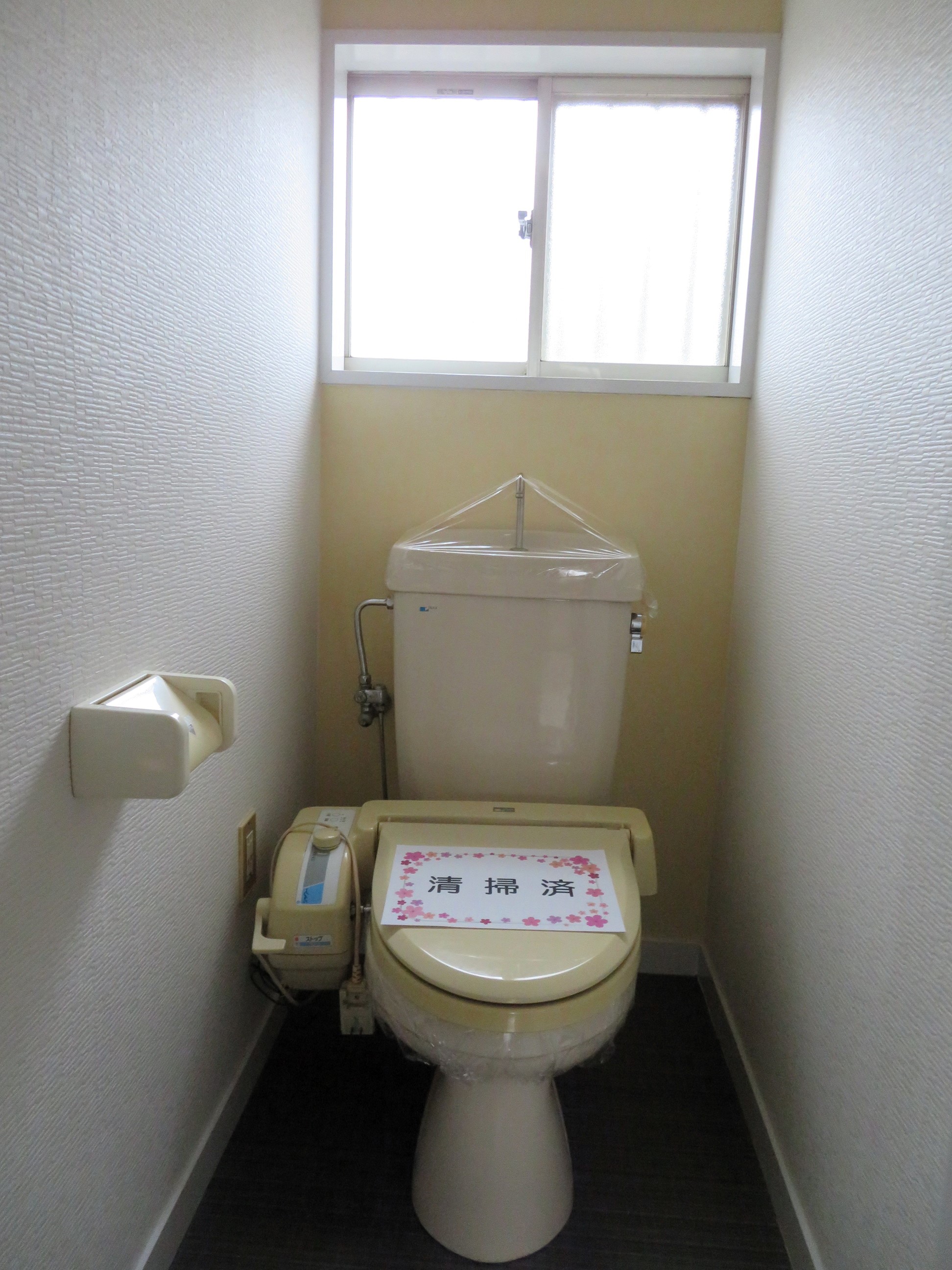 トイレ　ウォシュレット付きトイレです！！