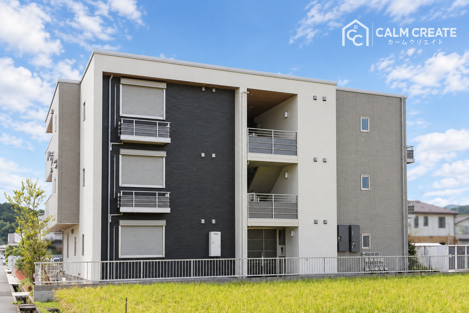 建物外観　ネット無料★オートロック完備！角部屋で日当たり良好です♪