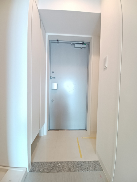 玄関　同タイプの他のお部屋