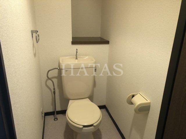 トイレ　同物件別部屋です。