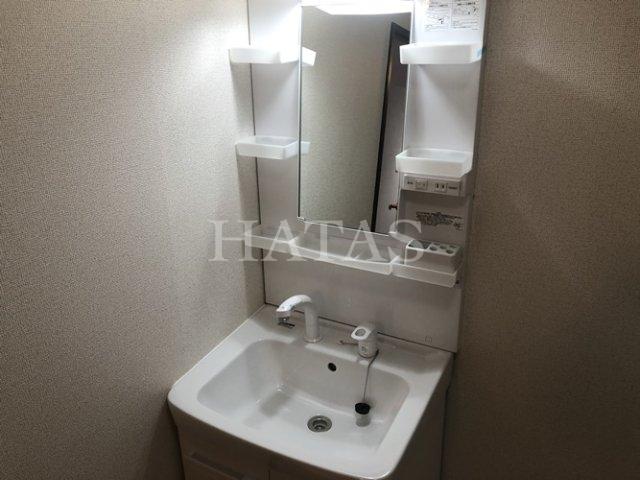 洗面設備　同物件別部屋です。