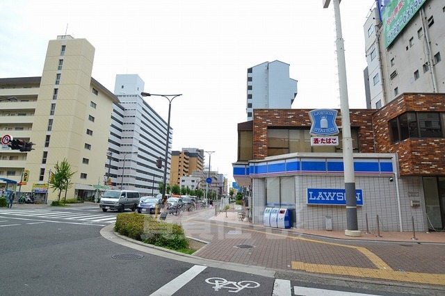 コンビニ　ローソン　新大阪東店（コンビニ）まで86m