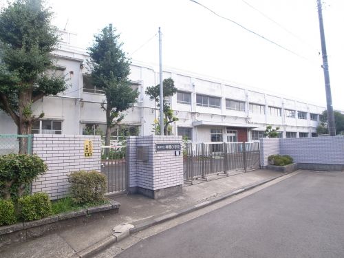 小学校　横浜市立神橋小学校（小学校）まで923m