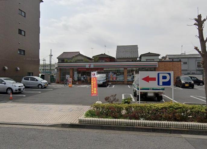 コンビニ　セブンイレブン（コンビニ）まで240m