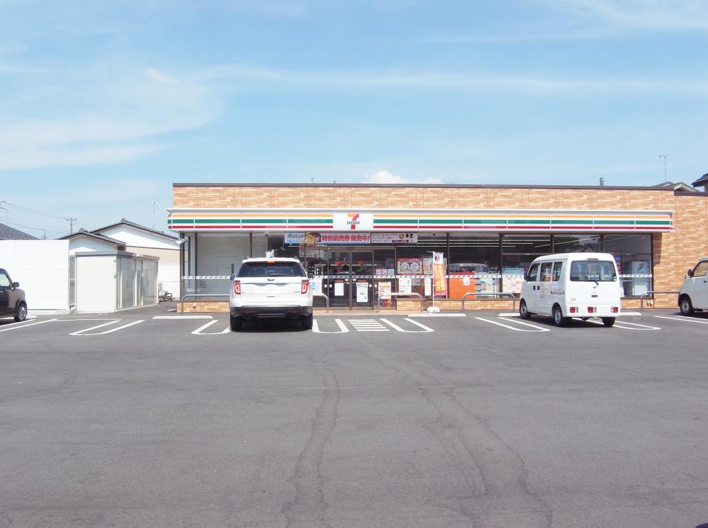 コンビニ　セブンイレブン新潟荻島店（コンビニ）まで673m