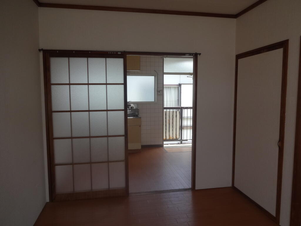 その他部屋・スペース　洋6から玄関