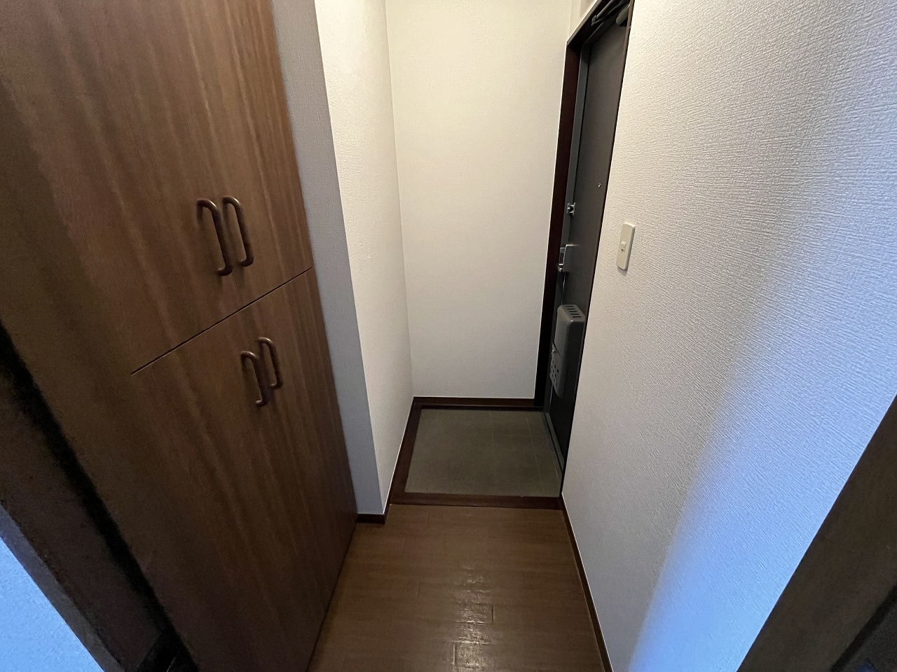 玄関　シューズボックス
