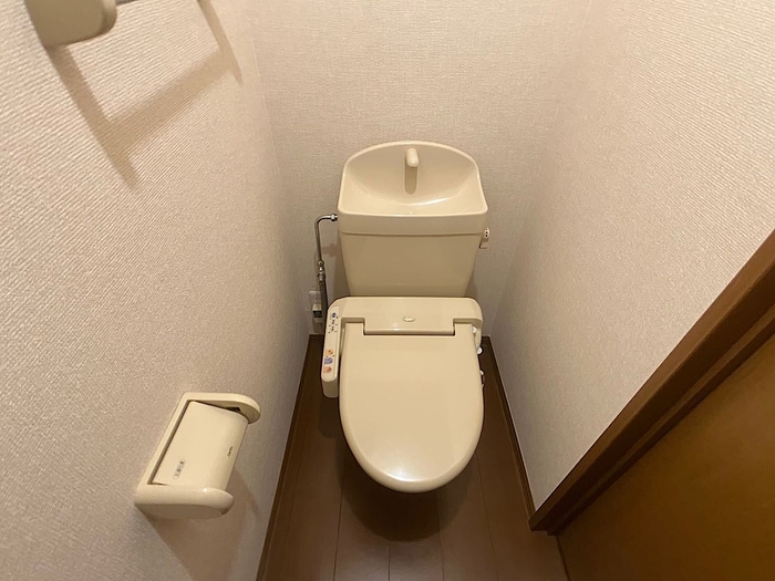 【エステート飯島のトイレ】