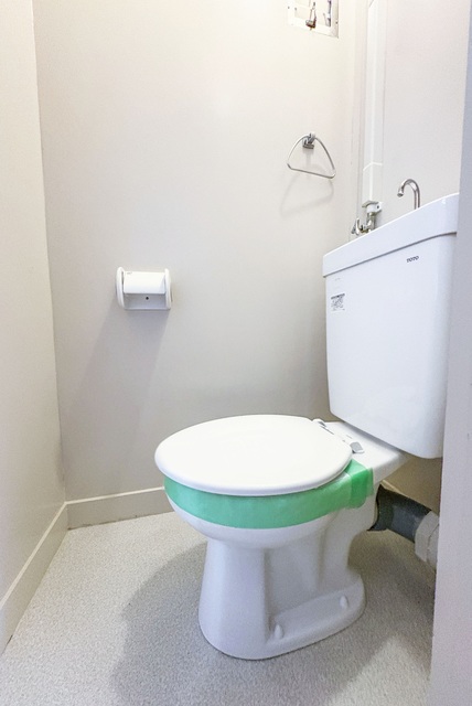 トイレ　トイレ