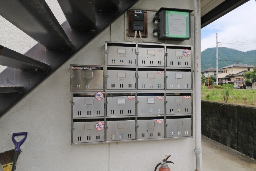 エントランス　集合ポスト