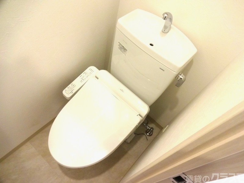 トイレ　温水洗浄便座です！