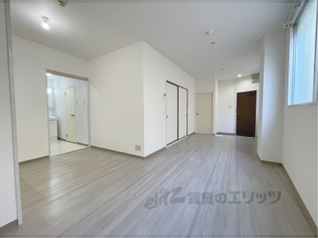 居室・リビング　リビング