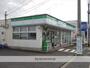 コンビニ　ファミリーマート（コンビニ）まで152m