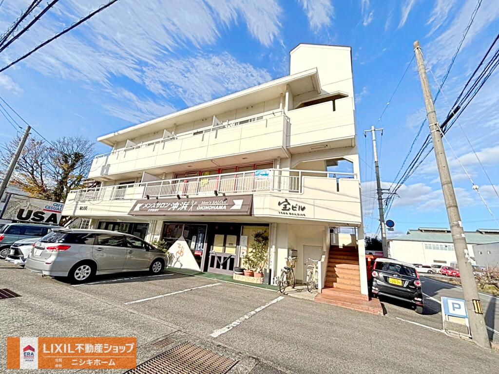 宝ビルの居間写真