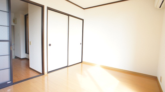 フラット今井の居間写真