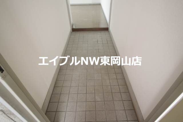 【ラルゴ門田屋敷の玄関】