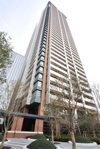 大阪福島タワーの建物外観