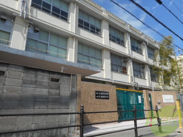 【大阪市東淀川区淡路のマンションの小学校】