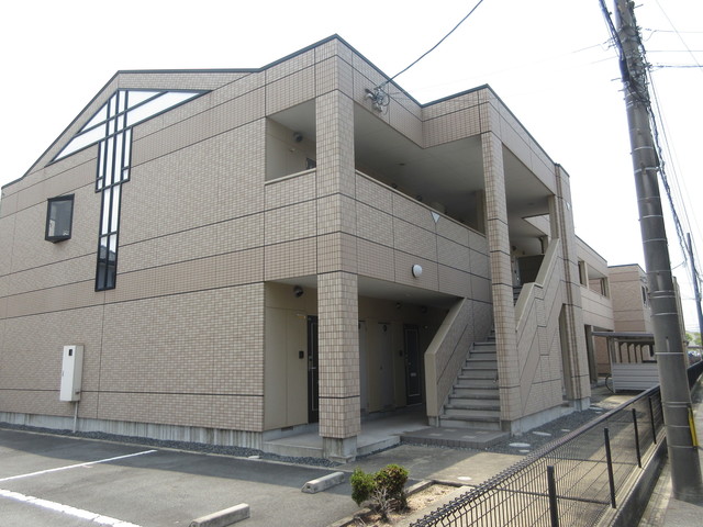 倉敷市連島町鶴新田のマンションの建物外観