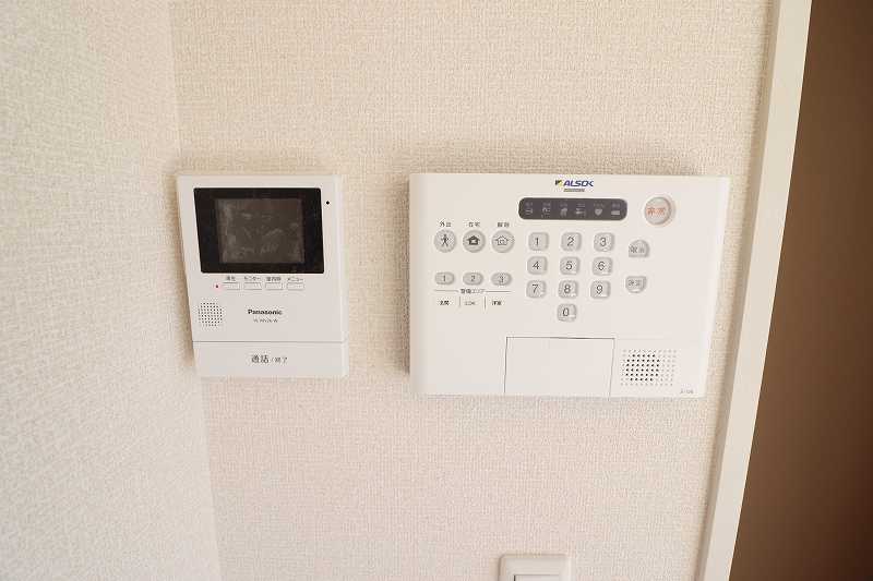 セキュリティ　＊同物件、別部屋になります