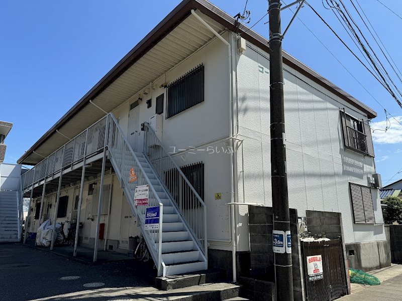 茅ヶ崎市矢畑のアパートの建物外観