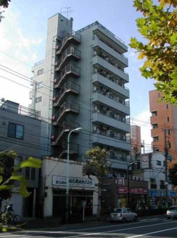 北区田端新町のマンションの建物外観