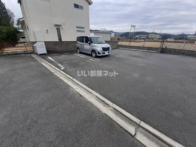 【ベルポストの駐車場】