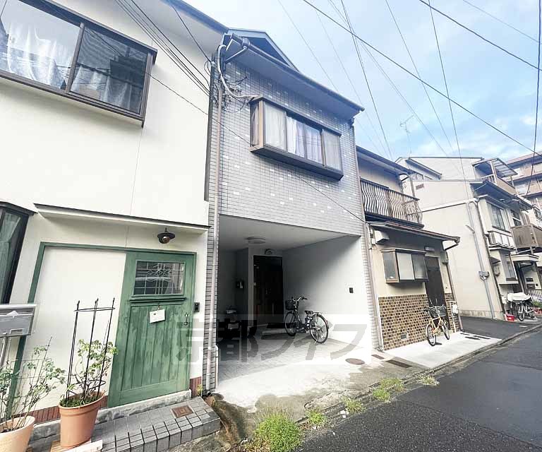 壬生森町住宅の建物外観