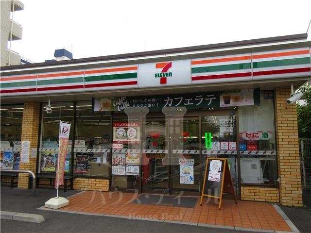 【板橋区蓮根のマンションのコンビニ】