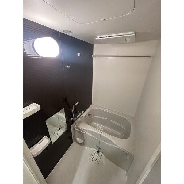 バス・シャワールーム　お風呂で日々の疲れを落としましょう