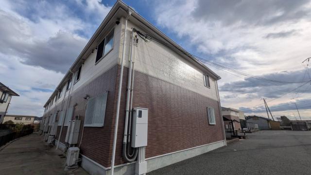 姫路市花田町小川のアパートの建物外観