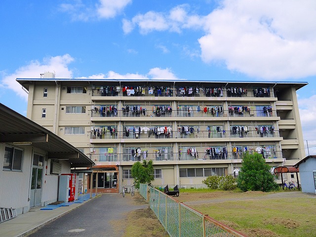 【大和郡山市池沢町のアパートの大学・短大】