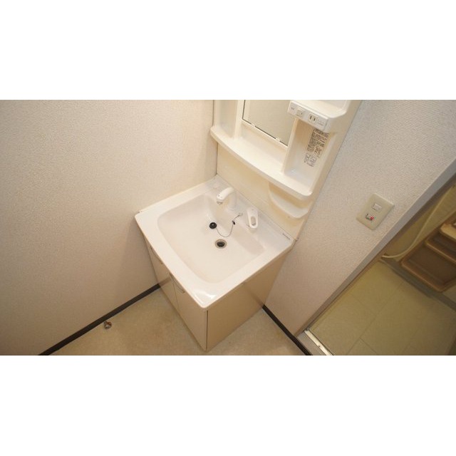 洗面設備　洗髪洗面化粧台