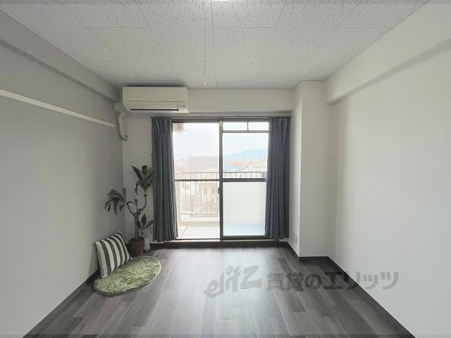 居室・リビング　洋室