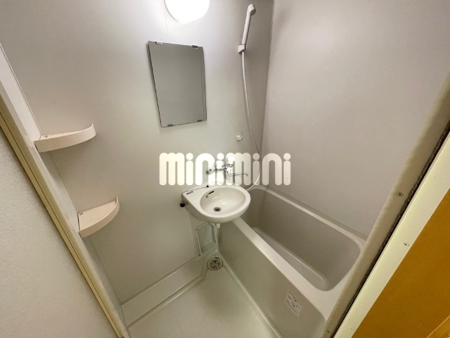 バス・シャワールーム　バスルーム