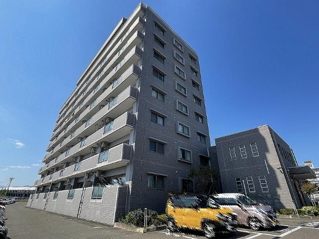 建物外観　オートロックのマンションです。