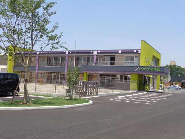 幼稚園・保育園　ひばり保育園（幼稚園・保育園）まで700m