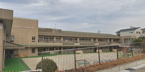 幼稚園・保育園　附属幼稚園（幼稚園・保育園）まで390m