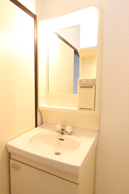 洗面設備　現況と相違する場合は現況を優先します。