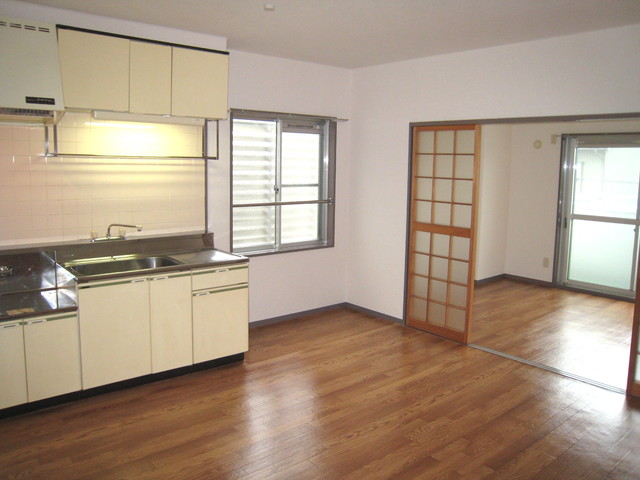 居室・リビング　現況と相違する場合は現況を優先します。