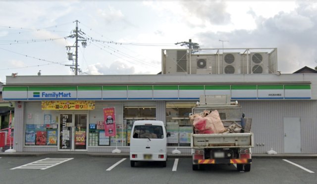 コンビニ　ファミリーマート　浜松西本郷店（コンビニ）まで576m